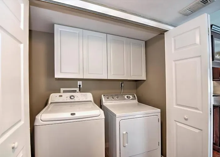 Cape Coral Paradise 4 Bd 12Sleeps, W/Heated Pool